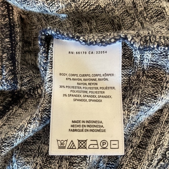 Anthropologie Sweater ✨ Size Large Long Sleeve Cowl Neck // Gray - Picture 11 of 11